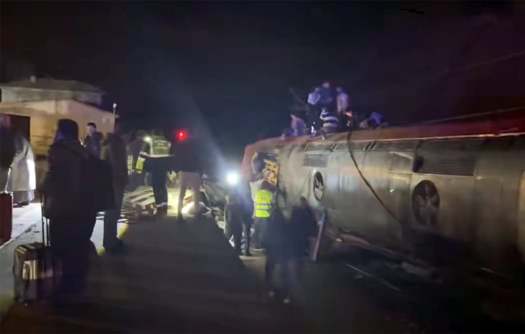 Τραγωδία στην Ισπανία: Πώς συγκρούστηκαν τα δύο τρένα υψηλής ταχύτητας – Στους 39 οι νεκροί, περισσότεροι από 150 οι τραυματίες