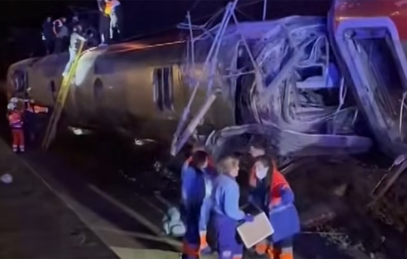 Κηρύχθηκε τριήμερο εθνικό πένθος στην Ισπανία για το σιδηροδρομικό δυστύχημα