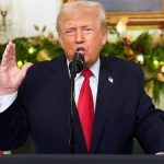 Ο Τραμπ αποσύρει την απειλή για επιβολή δασμών σε όσους αντιδρούν για την προσάρτηση της Γροιλανδίας