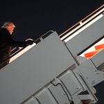 Το Air Force One του Τραμπ έκανε αναστροφή λόγω «ήσσονος ηλεκτρικού προβλήματος»