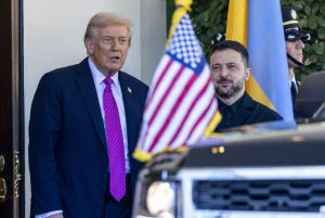 Τραμπ και Ζελένσκι ετοιμάζονται για Νταβός