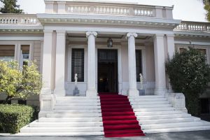 Βγήκε η αποστολή με τους 31 εκπροσώπους των μπλόκων που θα βρεθούν Δευτέρα 13:00 η ώρα στο Μαξίμου