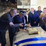 Φθιώτιδα: Κοπή Βασιλόπιτας πάνω σε περιπολικά για τους αστυνομικούς