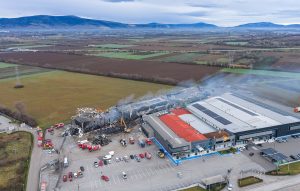 Τριήμερο πένθος στα Τρίκαλα για τις πέντε νεκρές εργάτριες στη «Βιολάντα»