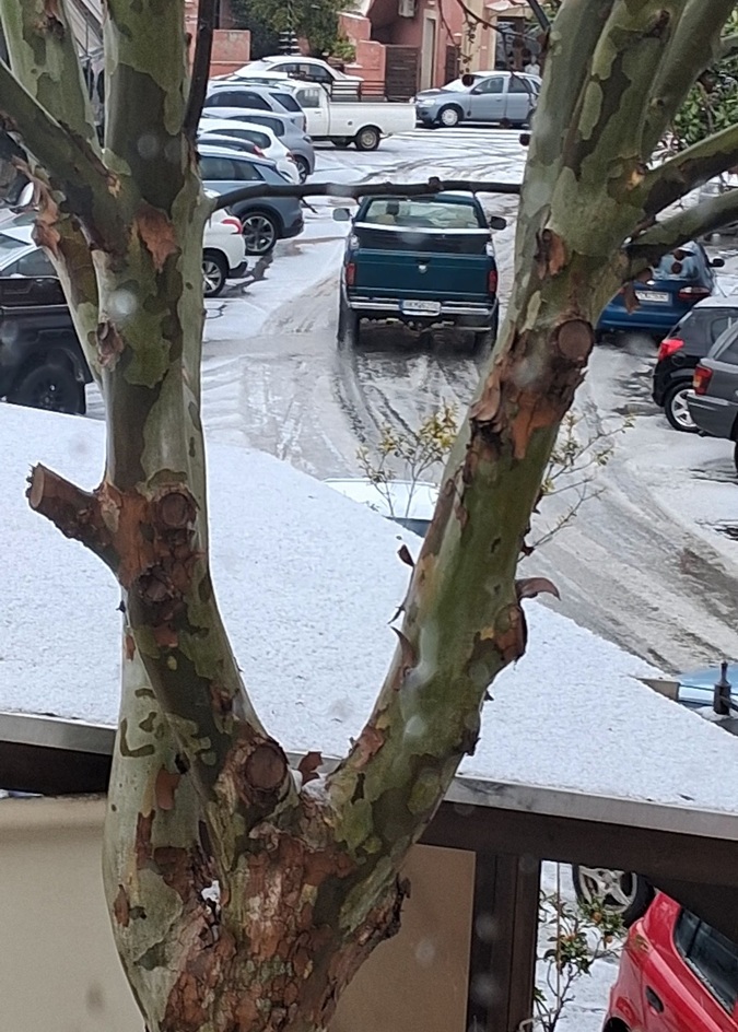 Σε πορτοκαλί συναγερμό η Κρήτη για την κακοκαιρία – Χαλάζι και χιονόνερο το πρωί στο Ηράκλειο