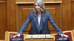 Αποστολάκη: «Δεν ανανεώνουμε εν λευκώ την εμπιστοσύνη μας στη Hellenic Train»