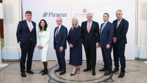 Χρυσή λίρα με το ελληνικό ιδιόσημο «ΕΛ» παρουσίασαν Πειραιώς και Βασιλικο Νομισματοκοπείο