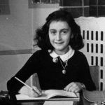 Πέθανε στα 96 η Εύα Σλος, ετεροθαλής αδερφή της Άννας Φρανκ