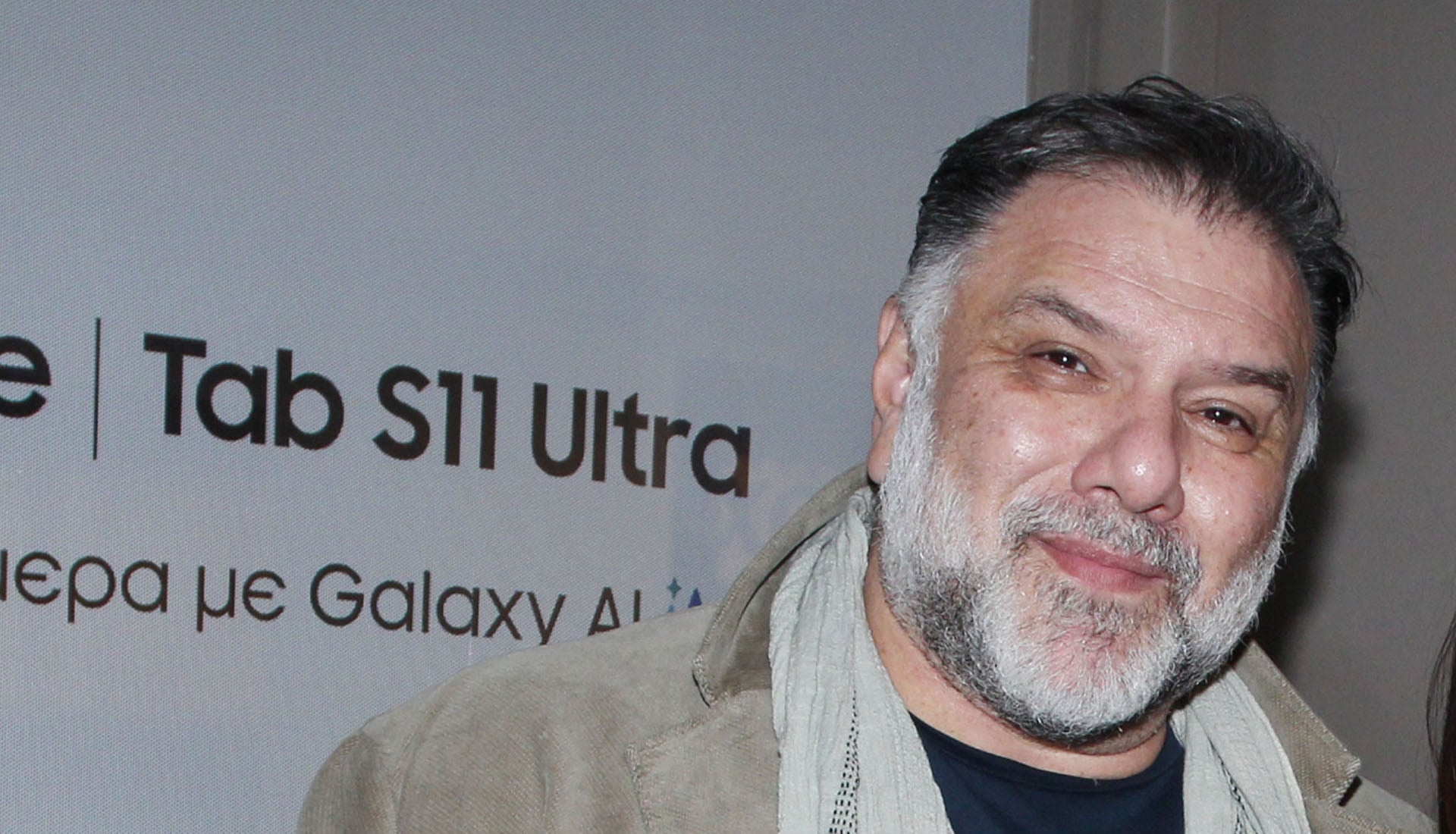 Γρηγόρης Αρναούτογλου: Η αφιέρωση στη μητέρα του και στη μητέρα του Λαζόπουλου