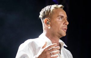 Ο Γιώργος Μαζωνάκης βγήκε από το νοσοκομείο μετά τη χειρουργική επέμβαση στη χολή