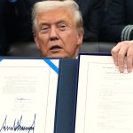 Οι ΗΠΑ σταματούν από την Τρίτη την είσπραξη δασμών που κρίθηκαν παράνομοι από το Ανώτατο Δικαστήριο