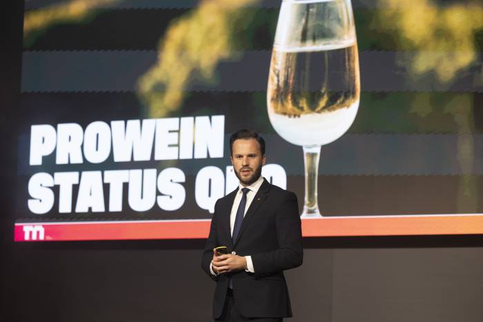 Το ωστικό κύμα των δασμών Τραμπ επέσπευσε αποφάσεις και επιχειρησιακά σχέδια της βιομηχανίας οίνου