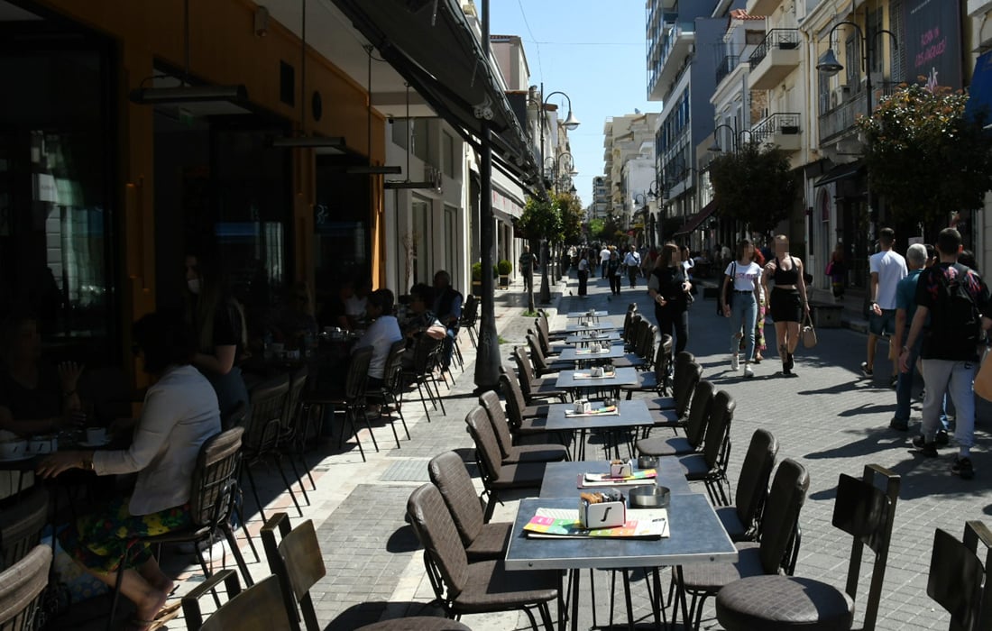 ΙΝΣΕΤΕ: Η Ελλάδα «φεύγει» από τα καφέ και προτιμά εξαγωγές και μεταποίηση