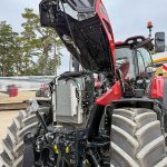 Κοιτάζουν στα μάτια τα θρυλικά Magnum τα νέα τρακτέρ Case IH Optum 440 - Profi