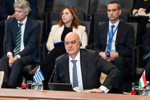 Εκσυγχρονισμός Ενόπλων Δυνάμεων και «Ασπίδα του Αχιλλέα» στο επίκεντρο της παρέμβασης Δένδια στο ΝΑΤΟ