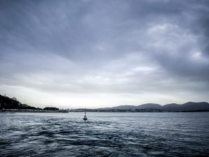 Καιρός: Άστατος με βροχές και καταιγίδες - Με ομπρέλα η Τσικνοπέμπτη - ertnews.gr