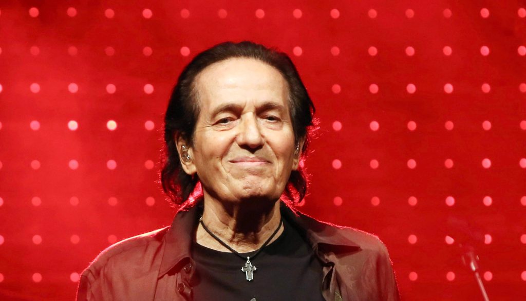 «Τι σας νοιάζει αν βάφω τα μαλλιά μου;» – Ο Πασχάλης απαντά στα σχόλια για το στυλ του