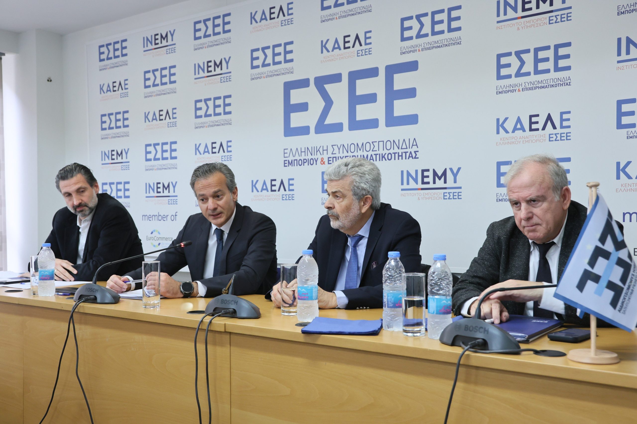 ΕΣΕΕ: επτά παρεμβάσεις για «ίδιους κανόνες» στο εμπόριο