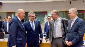 Μηχανισμό αντασφάλισης για  φυσικές καταστροφές ζήτησε  από τις Βρυξέλλες ο Τσιάρας