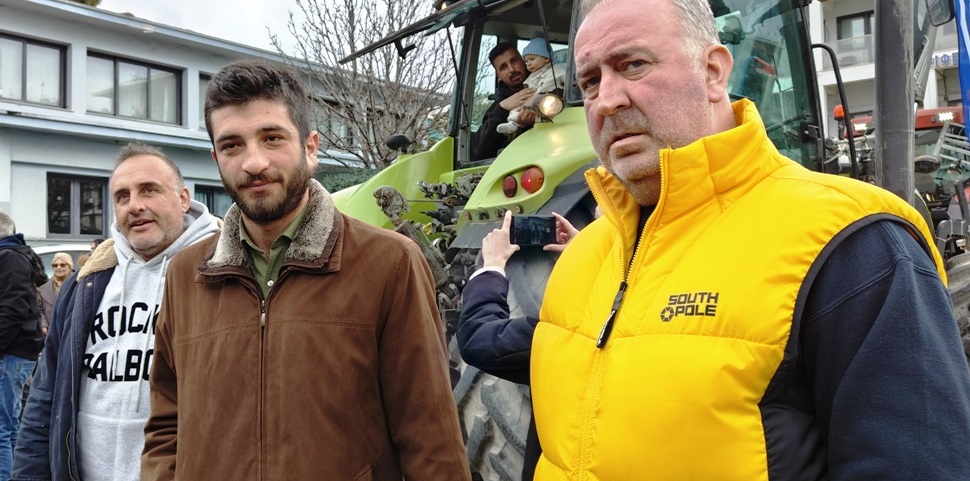 Μαζική κάθοδος αγροτών της Μαγνησίας στο πανελλαδικό συλλαλητήριο της Αθήνας