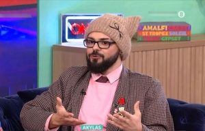 Akylas: Είχα δεχθεί ομοφοβική επίθεση στην Θεσσαλονίκη, τρέχαμε για να ξεφύγουμε