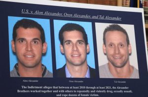 Σκάνδαλο με αδελφούς Αλεξάντερ: 60 θύματα, σχέσεις με Επστάιν και δικαστής που μπλοκάρει τις αποκαλύψεις