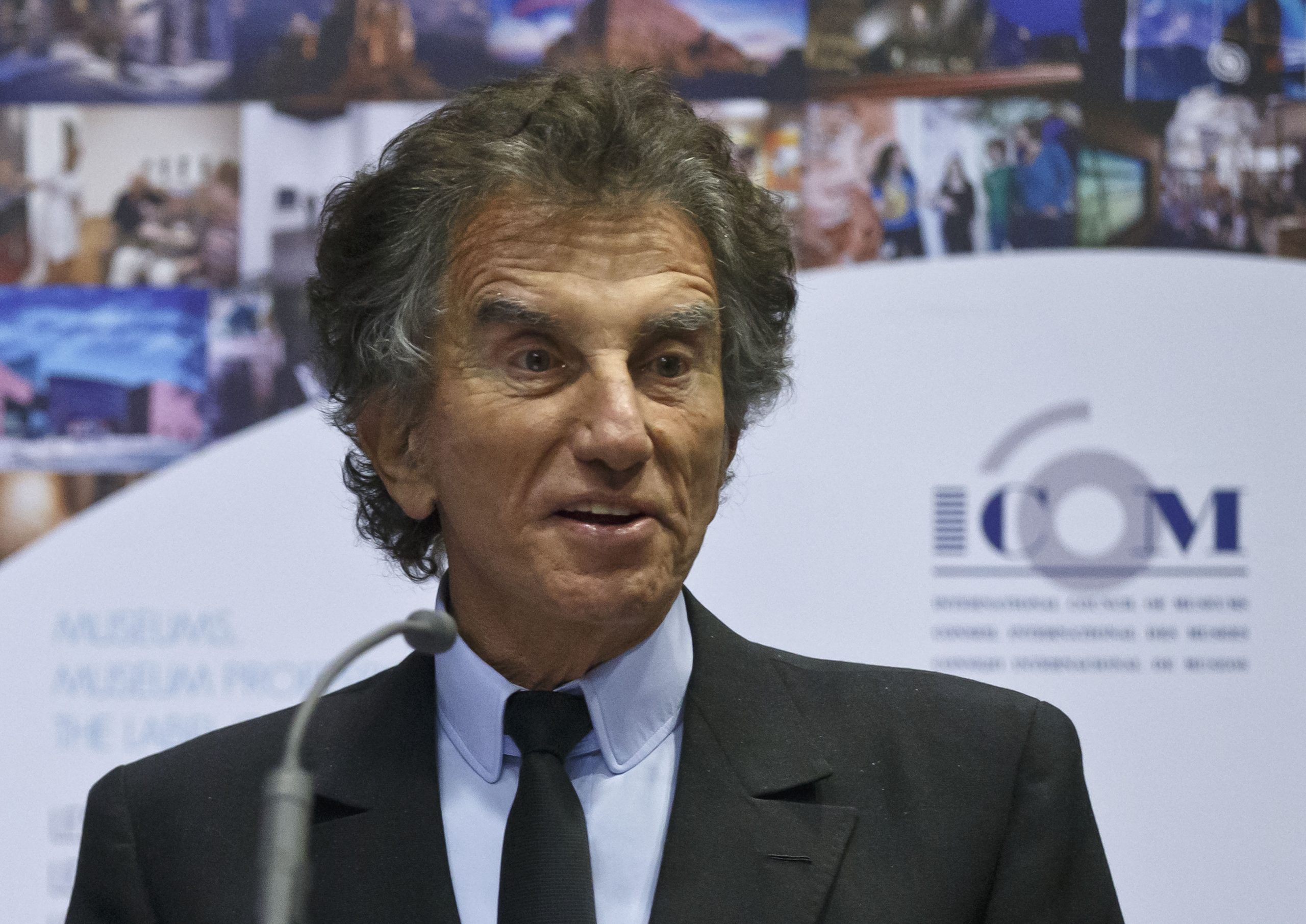 Γαλλία: Σφίγγει ο κλοιός για την παραίτηση του πρώην υπουργού Πολιτισμού, Ζακ Λαγκ λόγω της σχέσης που είχε με τον Επστάιν - ertnews.gr