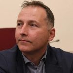 Β. Μεταξάς: Χυδαία «μπίζνα» για λογαριασμό των τραπεζιτών πάνω στα αποκαΐδια της κτηνοτροφικής παραγωγής • Έλληνας Αγρότης