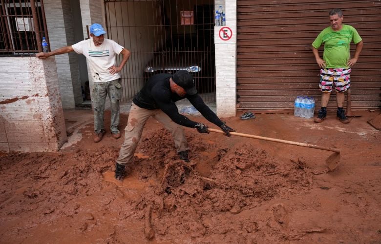 Φονικές κατολισθήσεις στην Βραζιλία: Στους 46 οι νεκροί, σβήνουν οι ελπίδες για τους 21 αγνοούμενους