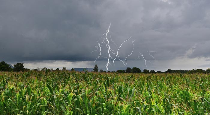 ektakto-deltio-epideinosis-kairou-ischyres-vroches-kataigides-kai-poly-enischymenoi-anemoi-242595