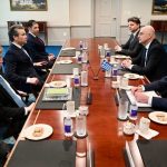 Δένδιας μετά τη συνάντηση με τον υπουργό Πολέμου των ΗΠΑ: Η Ελλάδα με την «Ατζέντα 2030» μεταρρυθμίζει τις Ένοπλες Δυνάμεις για να αντιμετωπίσει τις στρατηγικές προκλήσεις της εποχής