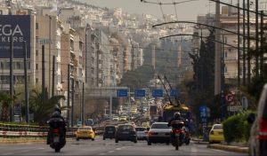 «Κόμβος»: Η νέα ειδική υπηρεσία της Τροχαίας με drones και κάμερες για το κυκλοφοριακό χάος της Αττικής