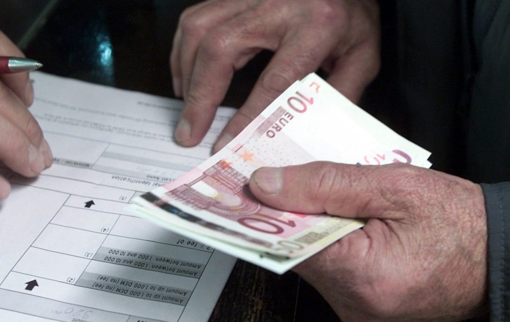 Τέλος τα εικονικά τιμολόγια: Έρχεται real time παρακολούθηση του ΦΠΑ – Ξεκινά τη Δευτέρα η υποχρεωτική ηλεκτρονική τιμολόγηση