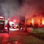 Χανιά: Σε κατ’ οίκον περιορισμό οι τρεις νεαροί για τον εμπρησμό επιχείρησης – Μαραθώνιες απολογίες, διαφωνία εισαγγελέα-ανακρίτριας