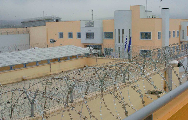 Δύο σφαίρες στο κεφάλι δέχτηκε ο Έλληνας ισοβίτης που δολοφονήθηκε στις φυλακές Δομοκού