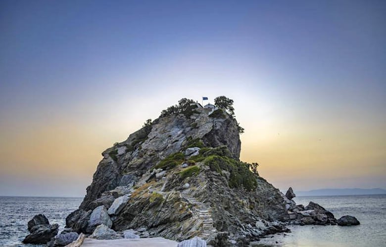 Η Σκόπελος στην 2η θέση ανάμεσα στους 13 κορυφαίους προορισμούς του κόσμου για «slow travel»