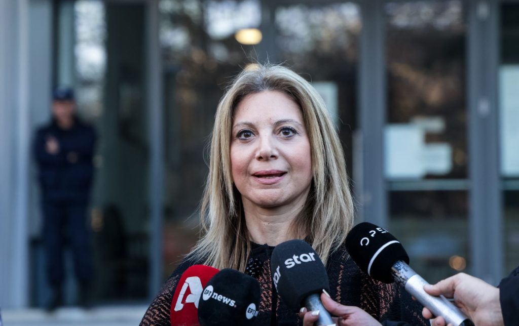 Καρυστιανού: «Δεν μπορείς να βαφτίζεις μια εθνική διπλωματική ήττα ως θερμή υποδοχή»