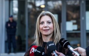 Καρυστιανού: «Δεν μπορείς να βαφτίζεις μια εθνική διπλωματική ήττα ως θερμή υποδοχή»