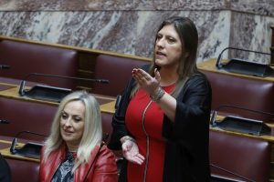 Βουλή: Η Κωνσταντοπούλου μίλησε για «κηφήνες» και η ΝΔ εξανέστη