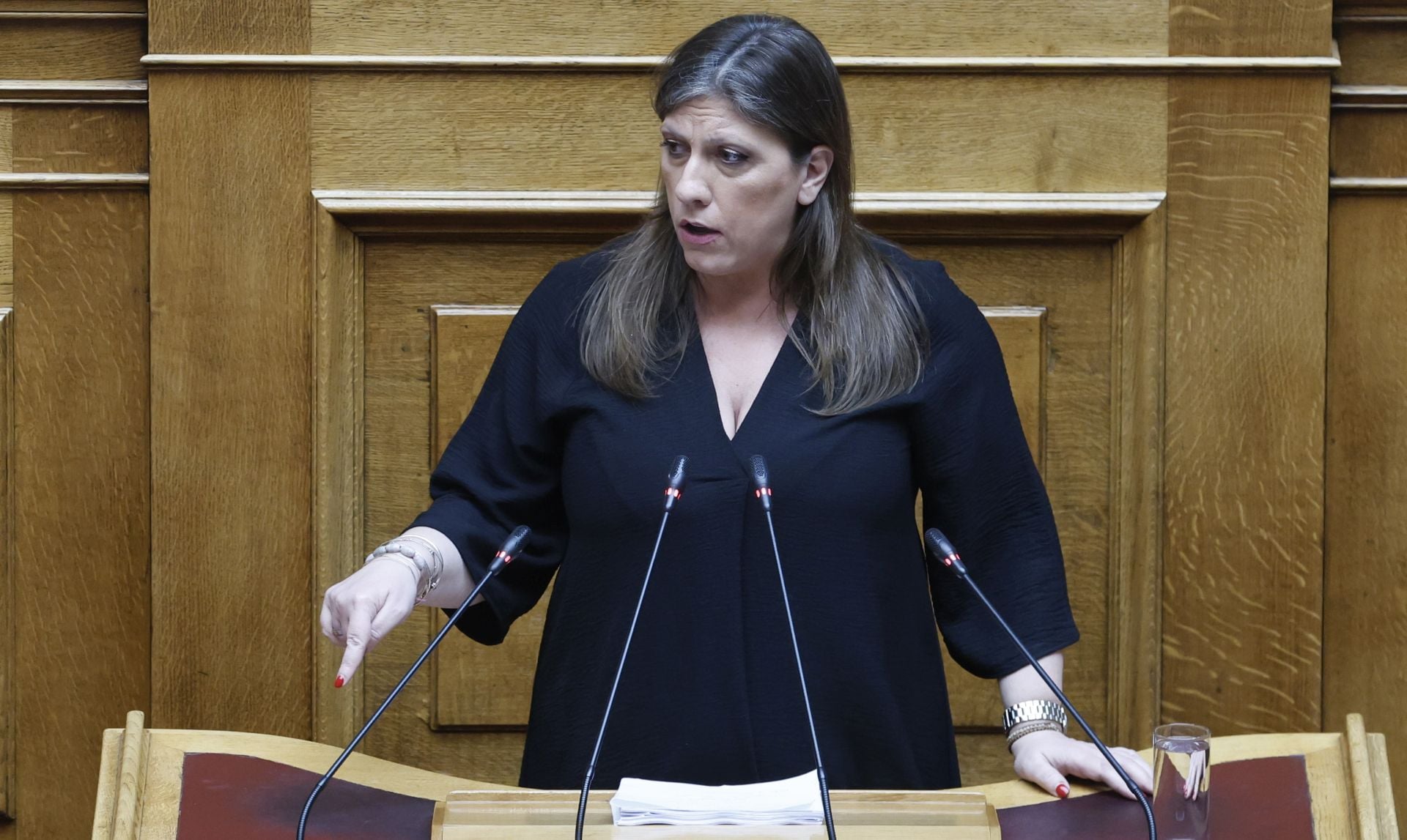 Τι απαντά η ΕΛΑΣ στην καταγγελία Κωνσταντοπούλου και το SMS στον Χρυσοχοΐδη