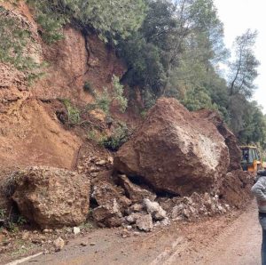 Ο Γιώργος Παπαηλιού για τα φαινόμενα των καθιζήσεων και των κατολισθήσεων σε δρόμους της Αρκαδίας