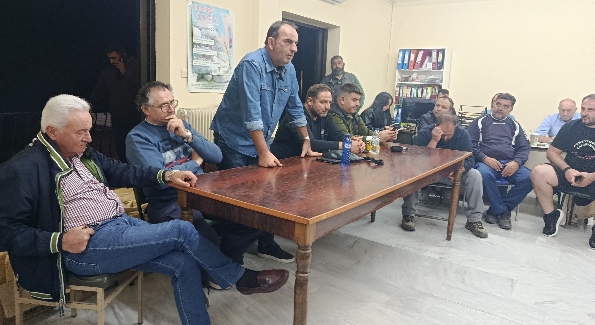 Σήμερα στις 11 το πρωί η συνάντηση ΕΟΑΣΝΛ-ΥΠΑΑΤ με συμμετοχή Λυκουρέντζου • Έλληνας Αγρότης