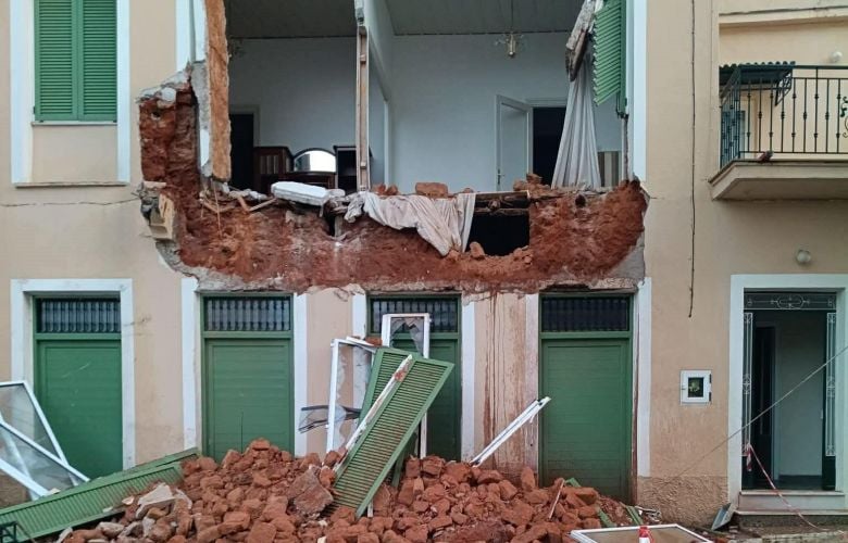 Κατέρρευσε τοίχος κατοικίας από την έντονη βροχόπτωση στην Μεσσήνη