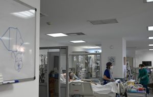 Σε αναστολή η παιδίατρος του Νοσοκομείου Ζακύνθου για το μωρό με μηνιγγίτιδα που βρίσκεται σε ΜΕΘ στην Πάτρα