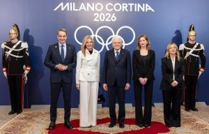 Χειμερινοί Ολυμπιακοί Αγώνες Μιλάνου: Ο φόρος τιμής στον Τζιόρτζιο Αρμάνι και οι διαδηλώσεις