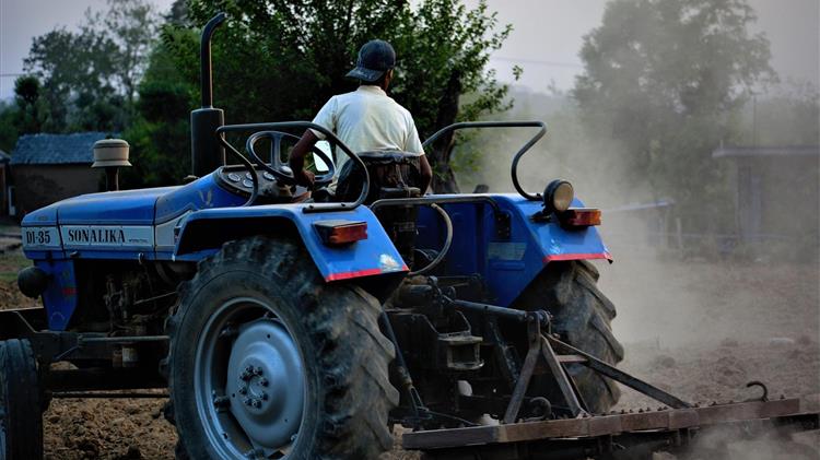 13.888 νέοι γεωργοί υποχρεούνται σε πιστοποιητικό κατάρτισης για την πρώτη εγκατάσταση