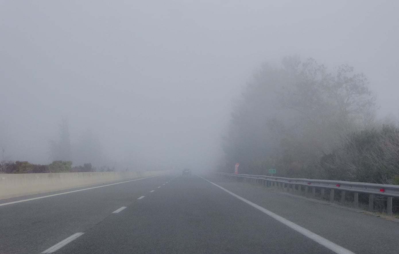 Πέπλο ομίχλης κάλυψε την Θεσσαλονίκη