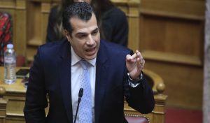Βουλή: Το προεδρείο «άδειασε» τον Πλεύρη για τη Χίο - Του θύμισε ότι το Λιμενικό κάνει ακόμα έρευνα