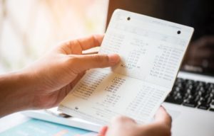 Η εφορία «ξεκλειδώνει» τις καταθέσεις σε Ελλάδα και εξωτερικό