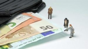 e-ΕΦΚΑ: Τι ισχύει τελικά για τις συντάξεις χηρείας